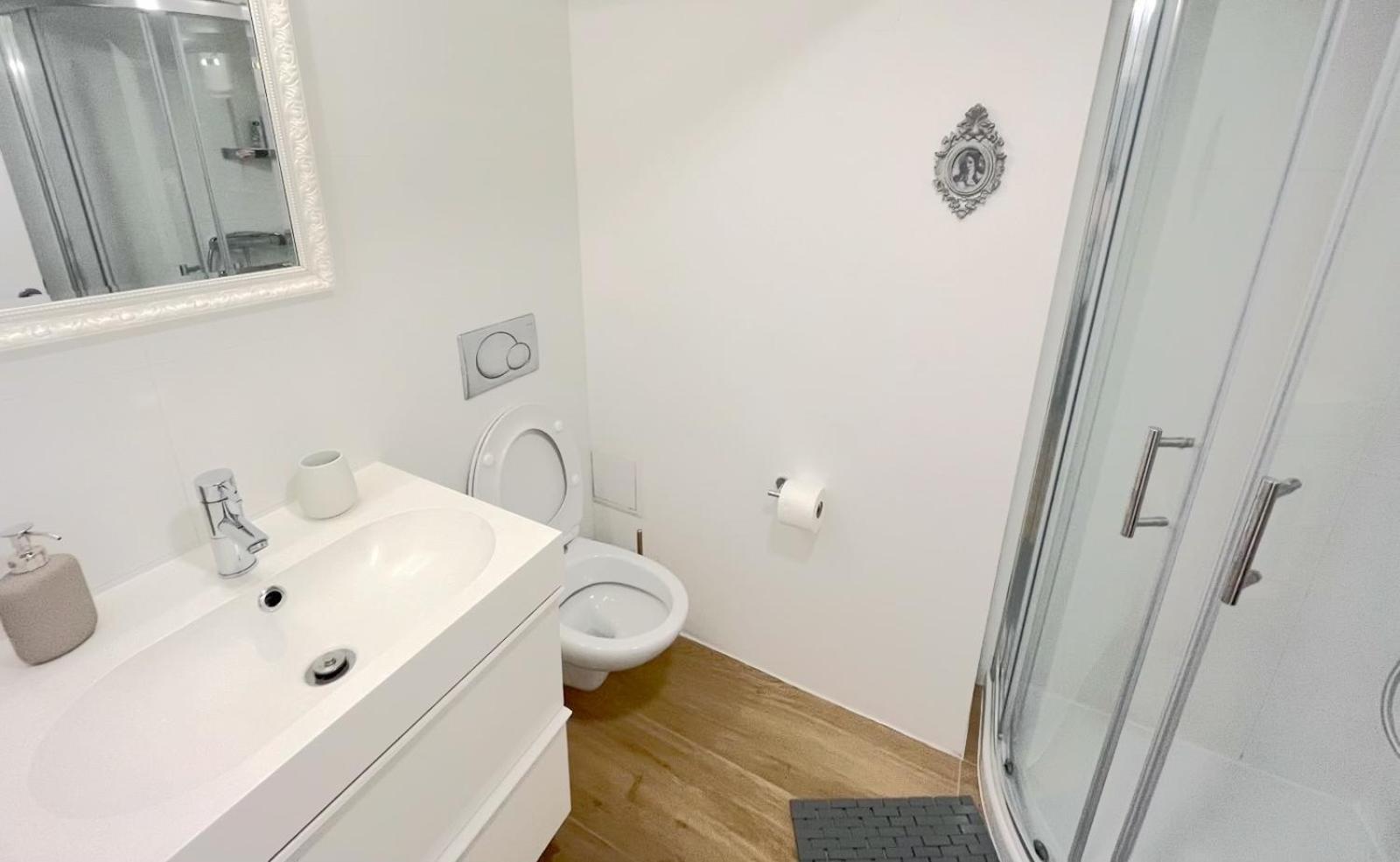 Valetier Apartments リュブリャナ エクステリア 写真